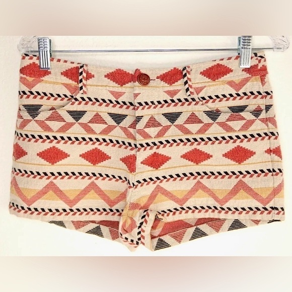 BB Dakota Anita Aztec Pattern Jacquard Textured Shorts Womens Sz 4 Boho Festival - Picture 1 of 7